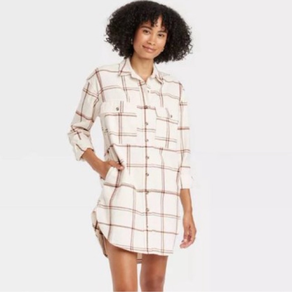 Universal Thread Women’s plaid shirt dress. Size Medium.